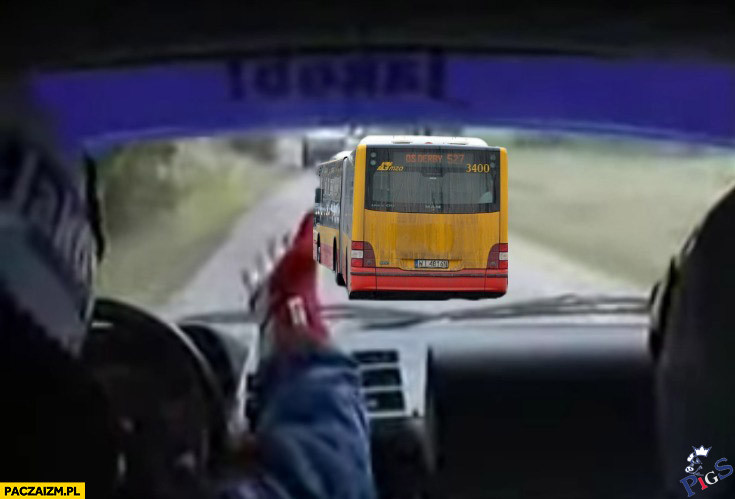 Co to kurna autobus blokuje wjazd pod ZTM